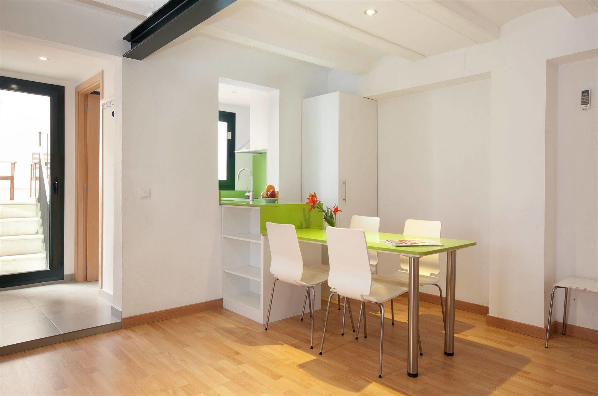 Castro Exclusive Residences Gracia Barcelona Exterior photo